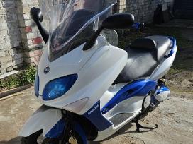 Yamaha T max