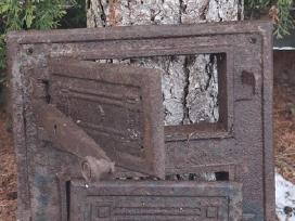 Senovinės ketaus(špyžiaus)krosnies detalės