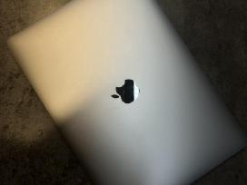 MacBook air M1 2020