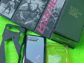 Asus rog phone 5. 12gbram 256gb