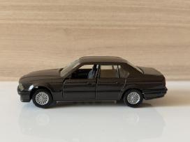 Bmw 735i e32 1:43