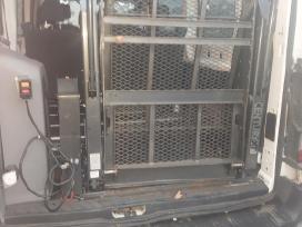 Automobilinis neįgaliojo vežimėlio keltuvas