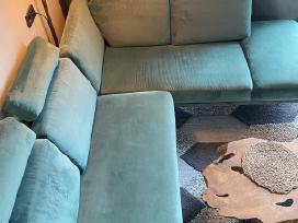 Kampinė sofa