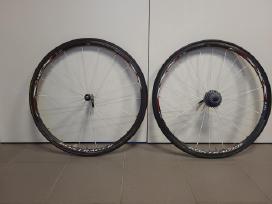 Bontrager Race Xxx Lite plento ratų komplektas.