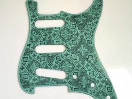 Unikalus Stratocasterio pickguardas
