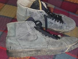 Nike Verstos Odos , 15 Euru