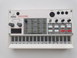 Korg Volca Sample (Su maitinimo šaltiniu)