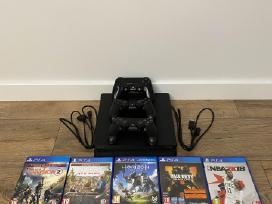 Playstation 4 slim 500gb + 3 Pulteliai