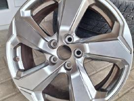 Parduodu, 1 ratlanki Toyota Rav4,