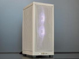 Ryzen 7 7800x3d su Rtx 5070, 20x27cm kompiuteris