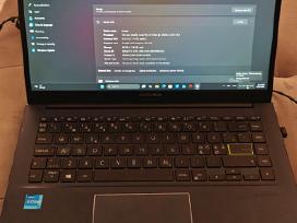 Asus vivobook 14 i3-1115g4,8gb RAM, 256gb SSD
