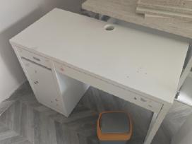 Ikea stalas 105 x 76x 50