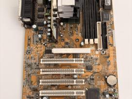 Retro kompiuteriai Intel Pentium ir Amd