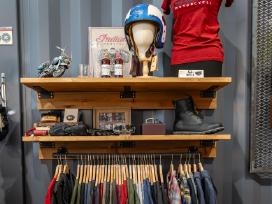 Indian motorcycle merch apranga
