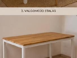 Ąžuolinis stalas