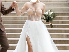 Vestuvinė suknelė