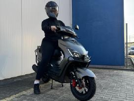 Naujas motoroleris Yamaha Cygnus 49cc 3kw atvezame