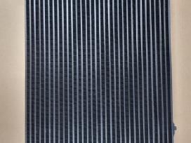 Naujas Valtra / Valmet tepalo radiatorius