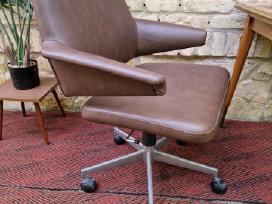 Vintažinė mid century autorinė darbo kėdė
