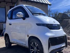 J4 2025metų automobiliukas