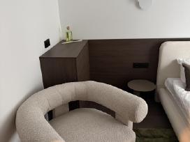 Naujas didelis boucle fotelis