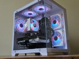 Kompiuteris Su Rtx 5070 ir Ryzen 5 7600x , 32gb