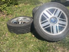 Ratlankiai Ford su padangomis