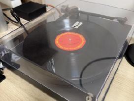 Pro-ject Debut Pro + Pro-ject Phono Box S2