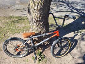 Dviratis BMX