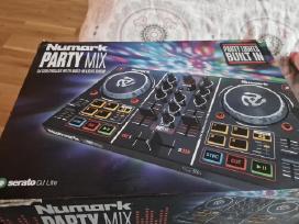 Dj pultas pradžiamoksliui