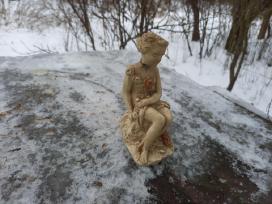 Statulos senovine