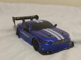 RC drift mašinėlė