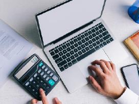 Vyr. finansininke iesko darbo Vilniuje