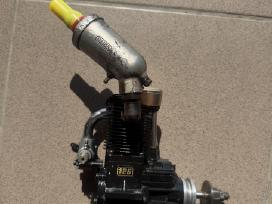 RC variklis