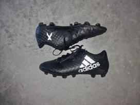 „Adidas X“ futbolo bateliai, Eu 41 1/3 dydžio.