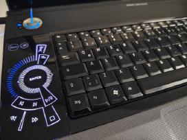 Acer Aspire 8930 su dideliu 18.4 ekranu.retas !