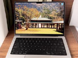 MacBook Pro 14 M3 Pro 18gb RAM / 512gb SSD.