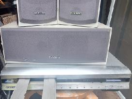 Samsung Ht-dl200 namų kino sistema su kolonėlėmis