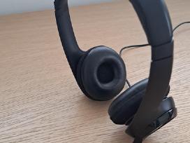 Ausinės Logitech H390