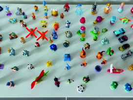 Senos "Kinder surprise" ir kitos figūrėlės