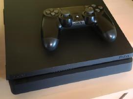 Sony playstation 4
