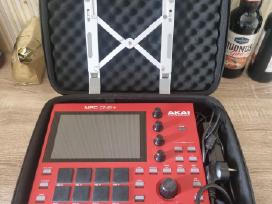 Parduodu Mpc One+ +sd32gb + big sample packs+case