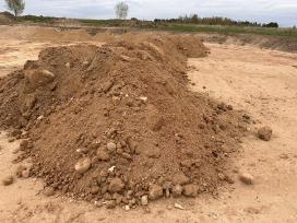 Atiduodu gruntą sklypo pakelimui. Salininkai