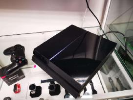 Atrištas Playstation 4 su 16 žaidimų ir Garantija