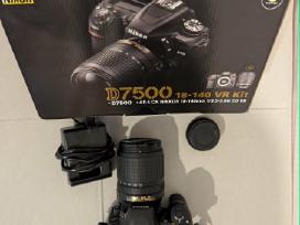 Nikon D7500 +objektyvas (praktiškai naujas)