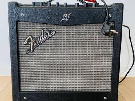 Fender Mustang I V.2 combo
