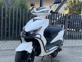 Yamaha Cygnus 49cc 3kw - 2026 pristatome per 3h
