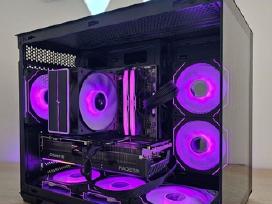 Ryzen 7 7800x3d / Rtx 5070 / 32gb Ddr5 / 1tb