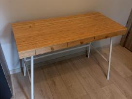 Ikea stalas