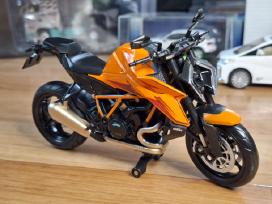 1:12 KTM 1390